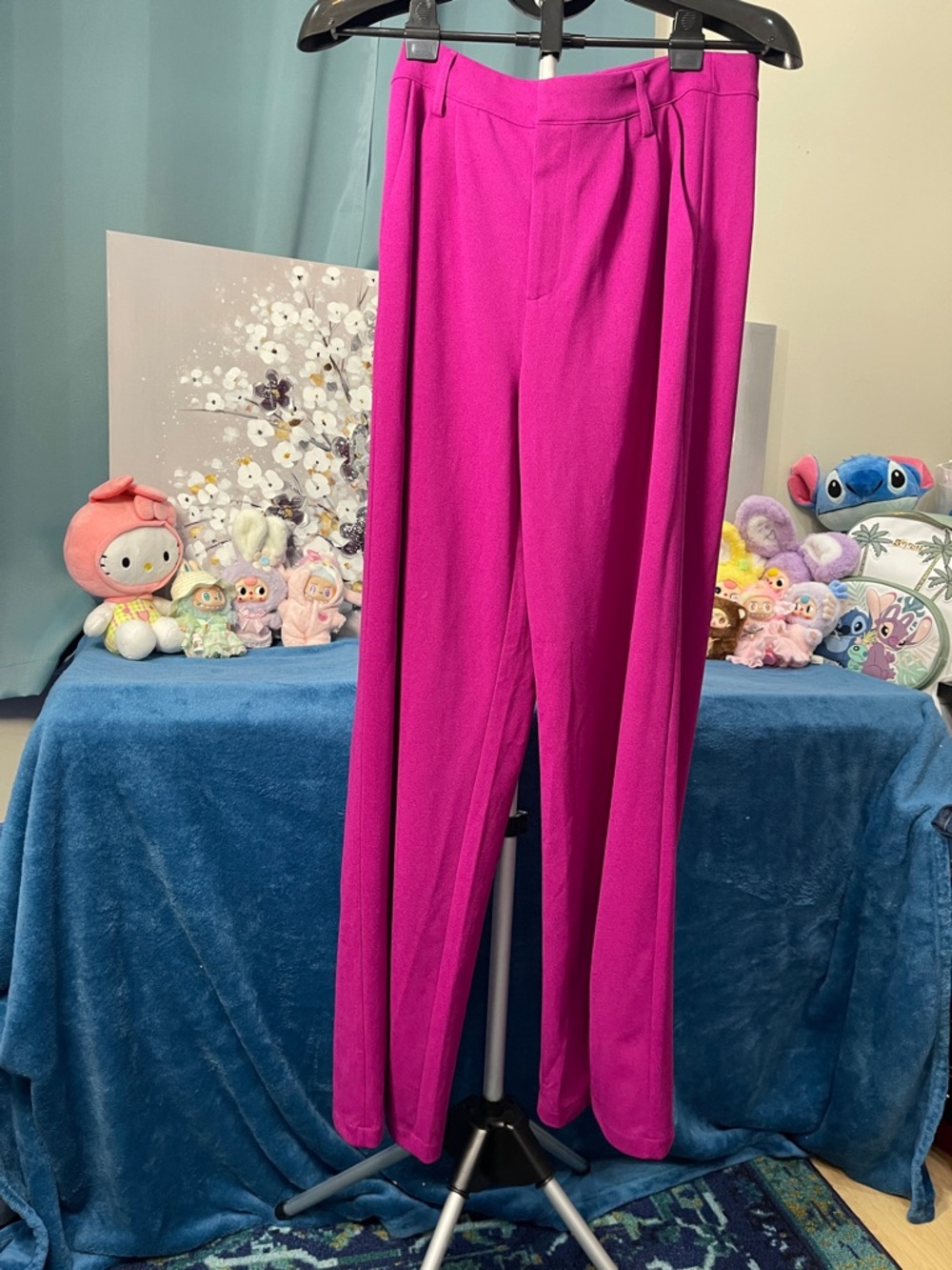 High-Rise Straight Leg Trousers in Fuchsia